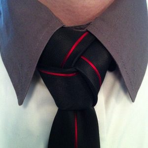 noeud de cravate trinité