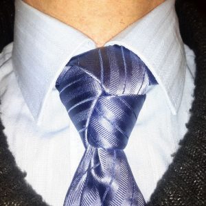 noeud de cravate trinité